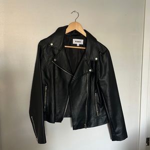 Women’s leather jacket